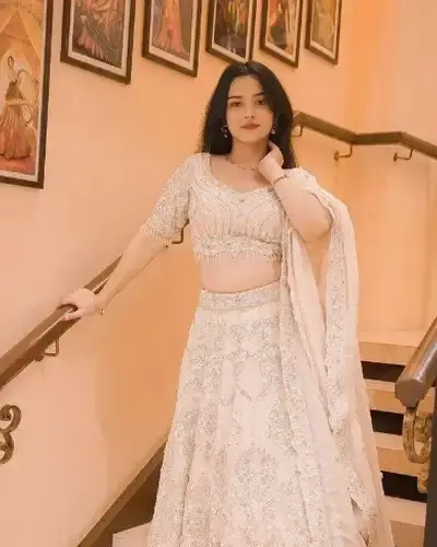 Escort Jangipara
